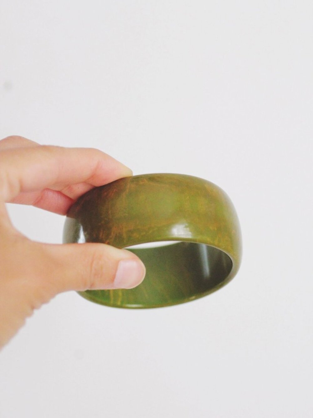Vintage Creamed Spinach Olive Green Marbled Bakelite Bangle Bracelet Wide Chunky